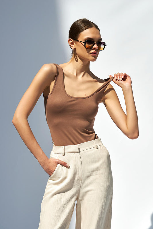 Noir Essential Scoop Neck Bodysuit – Mink