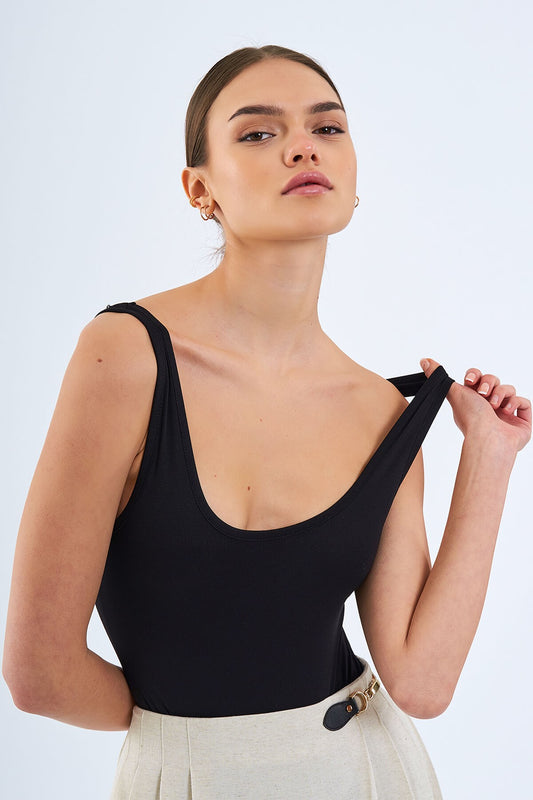 Noir Essential Scoop Neck Bodysuit – Black