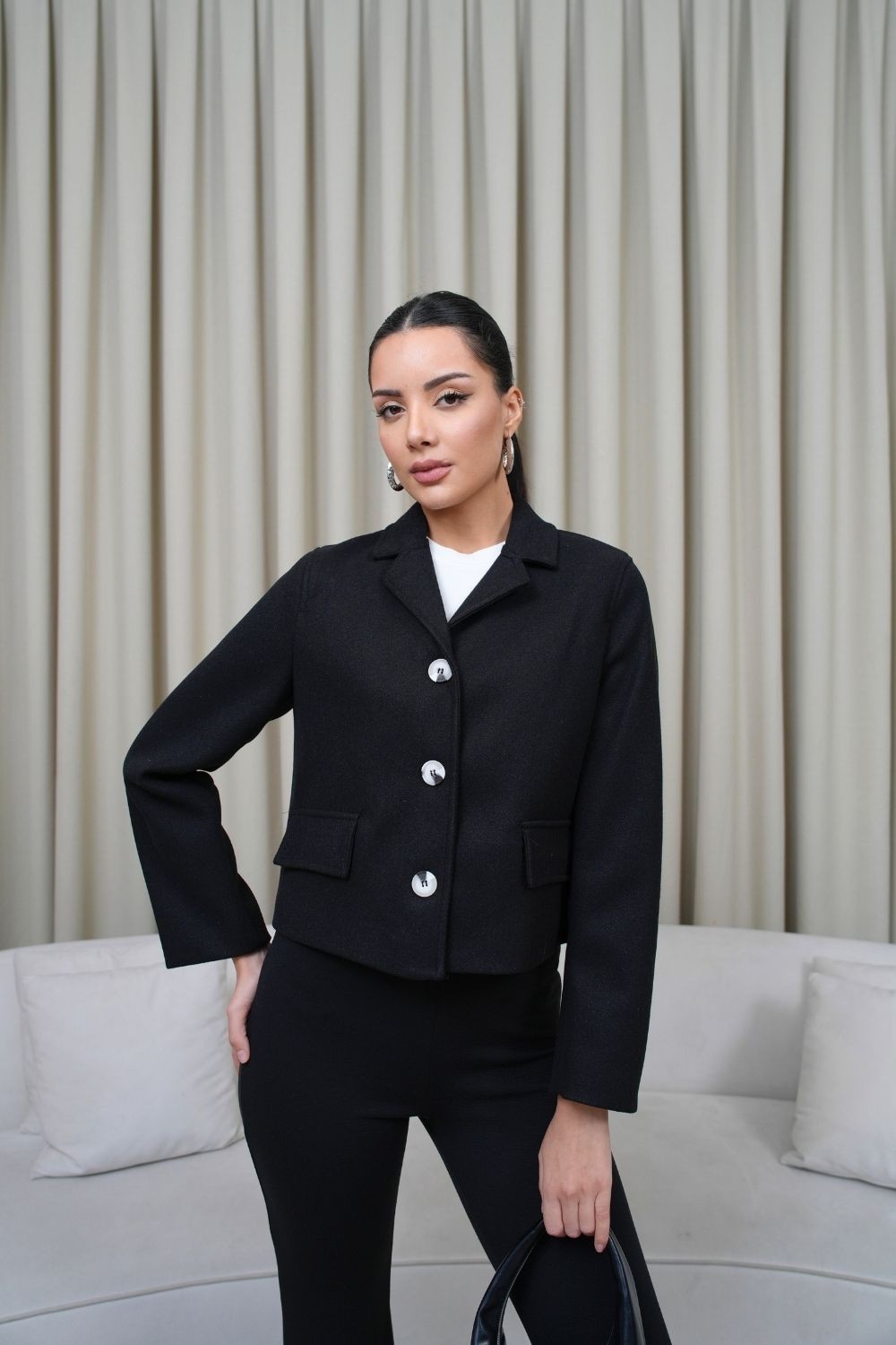 Mila Cropped Tailored Jacket – Black