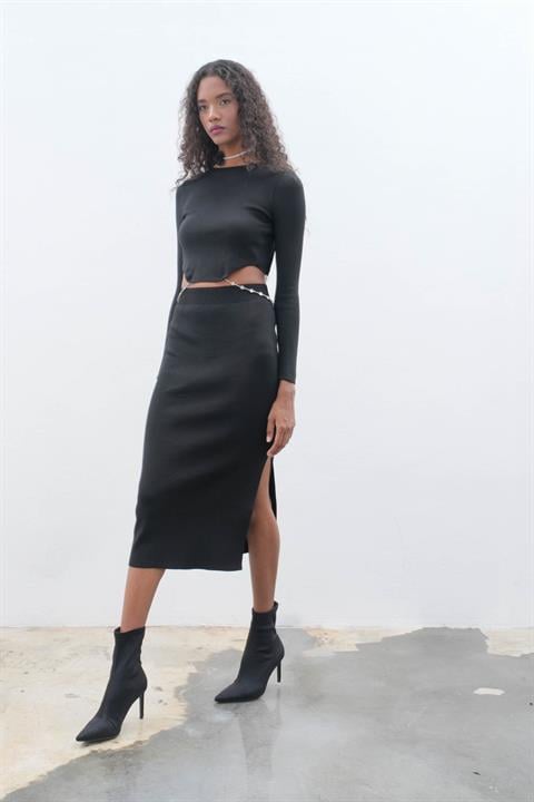 Reina Cut-Out Midi Dress – Black